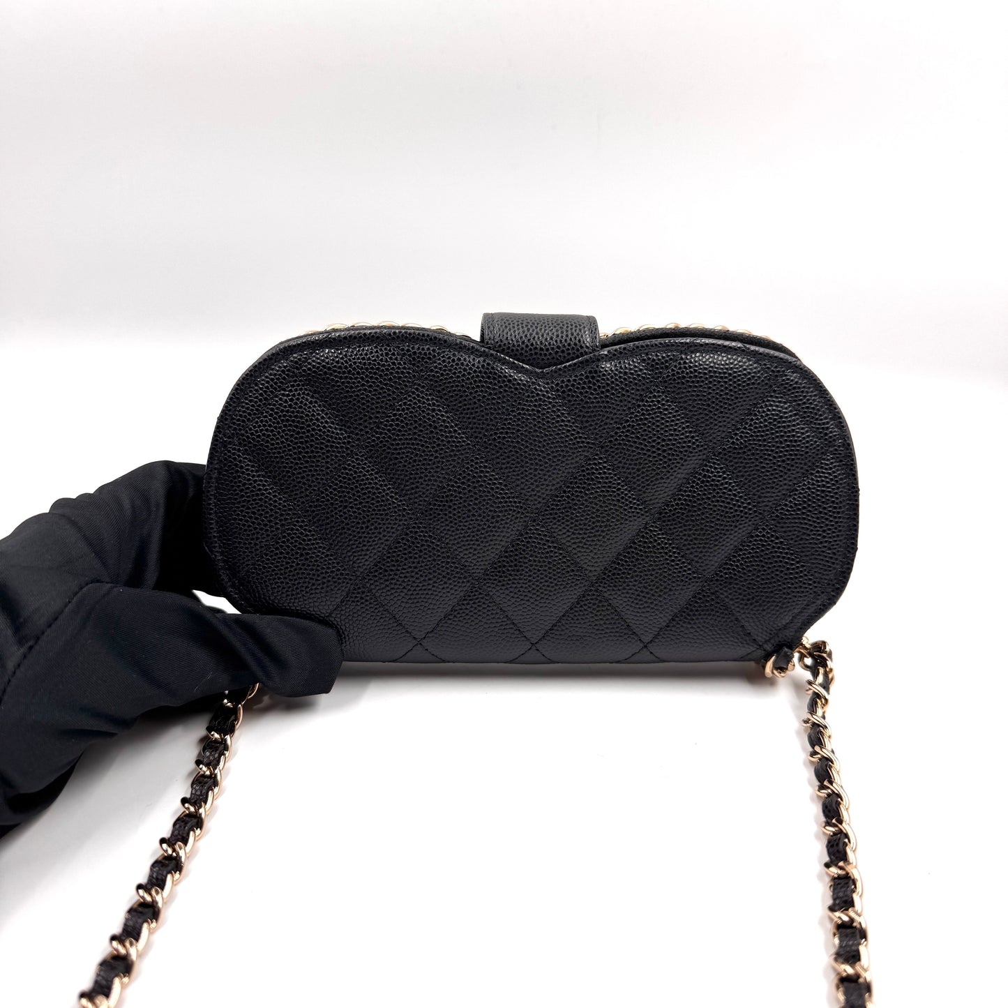 Chanel 黑金羊皮半月包