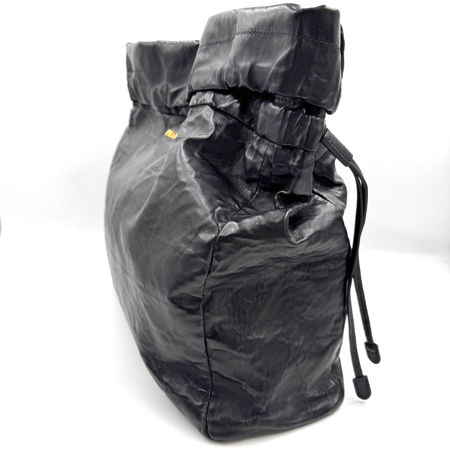 Prada 黑金牛皮托特包