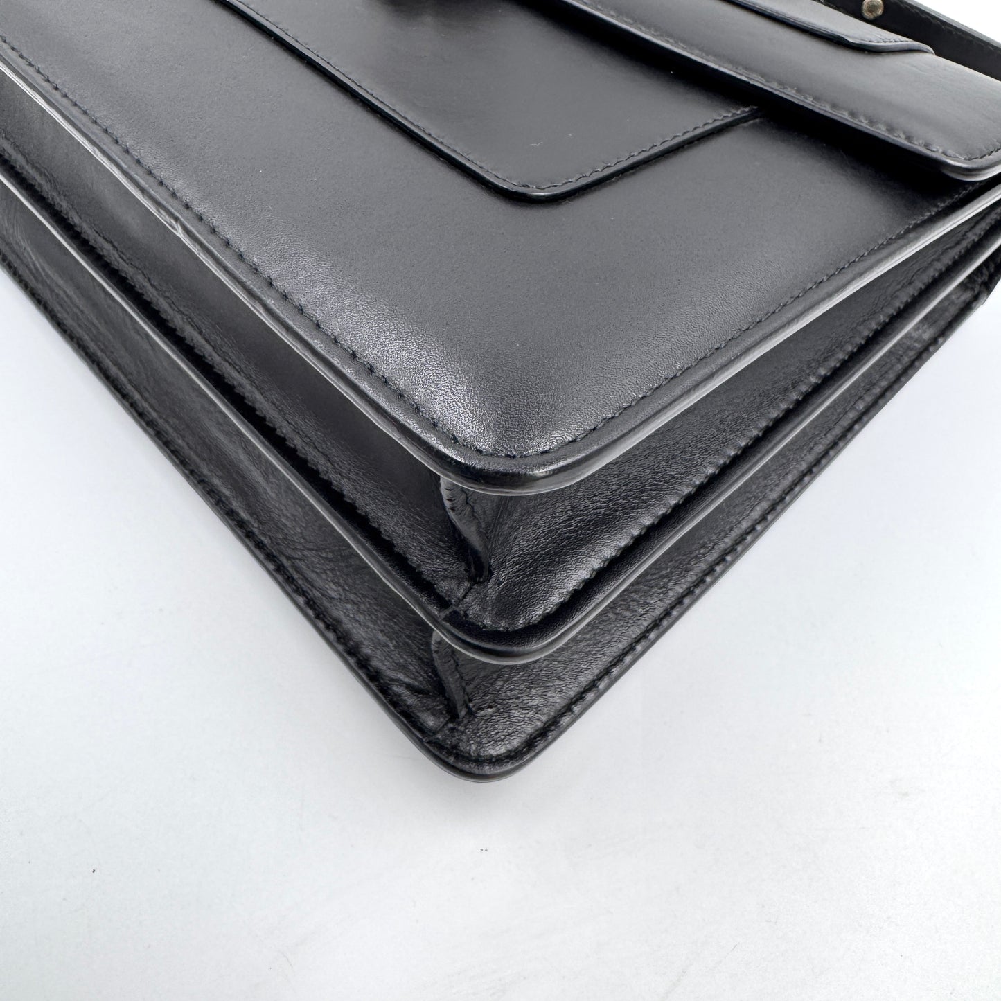 Bvlgari Serpenti 黑色風琴包