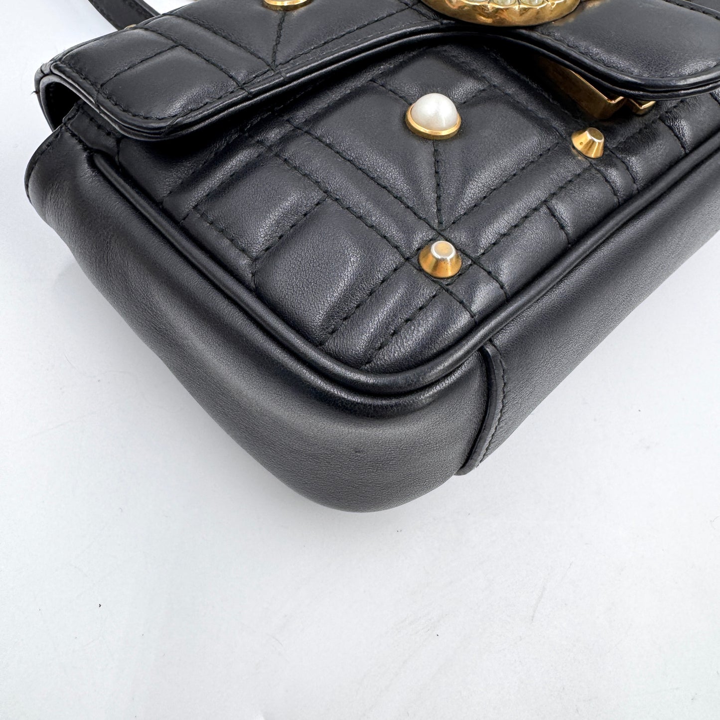 Gucci GG Marmont 珍珠鍊條包 26 cm