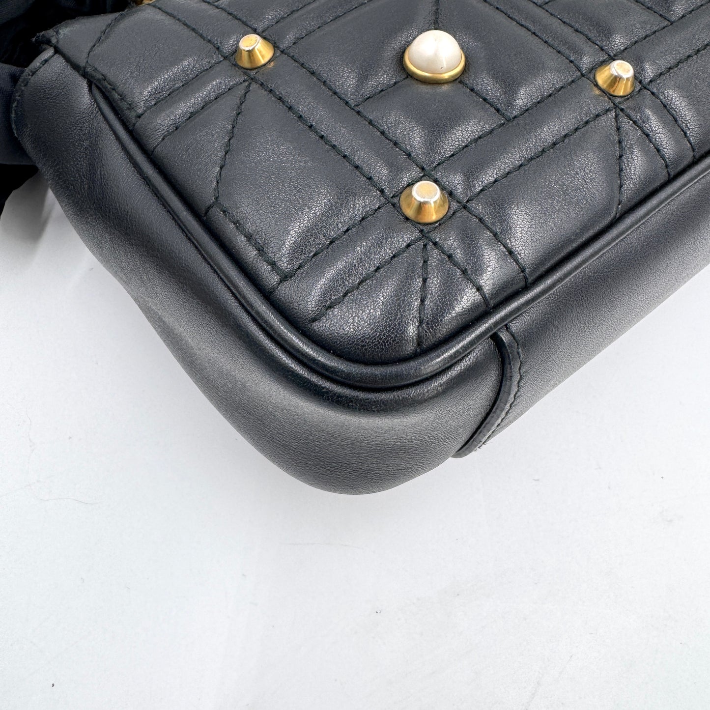 Gucci GG Marmont 珍珠鍊條包 26 cm