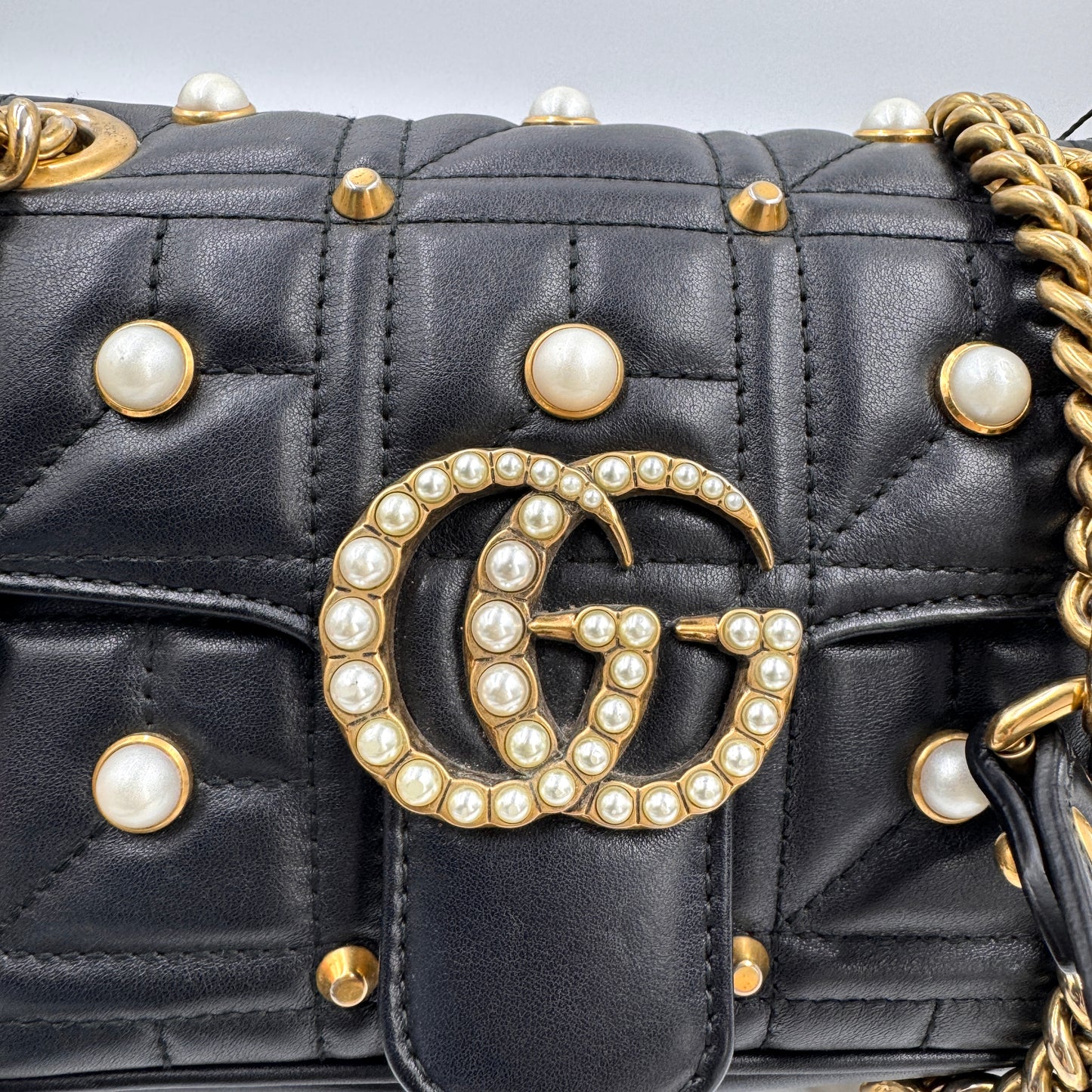 Gucci GG Marmont 珍珠鍊條包 26 cm