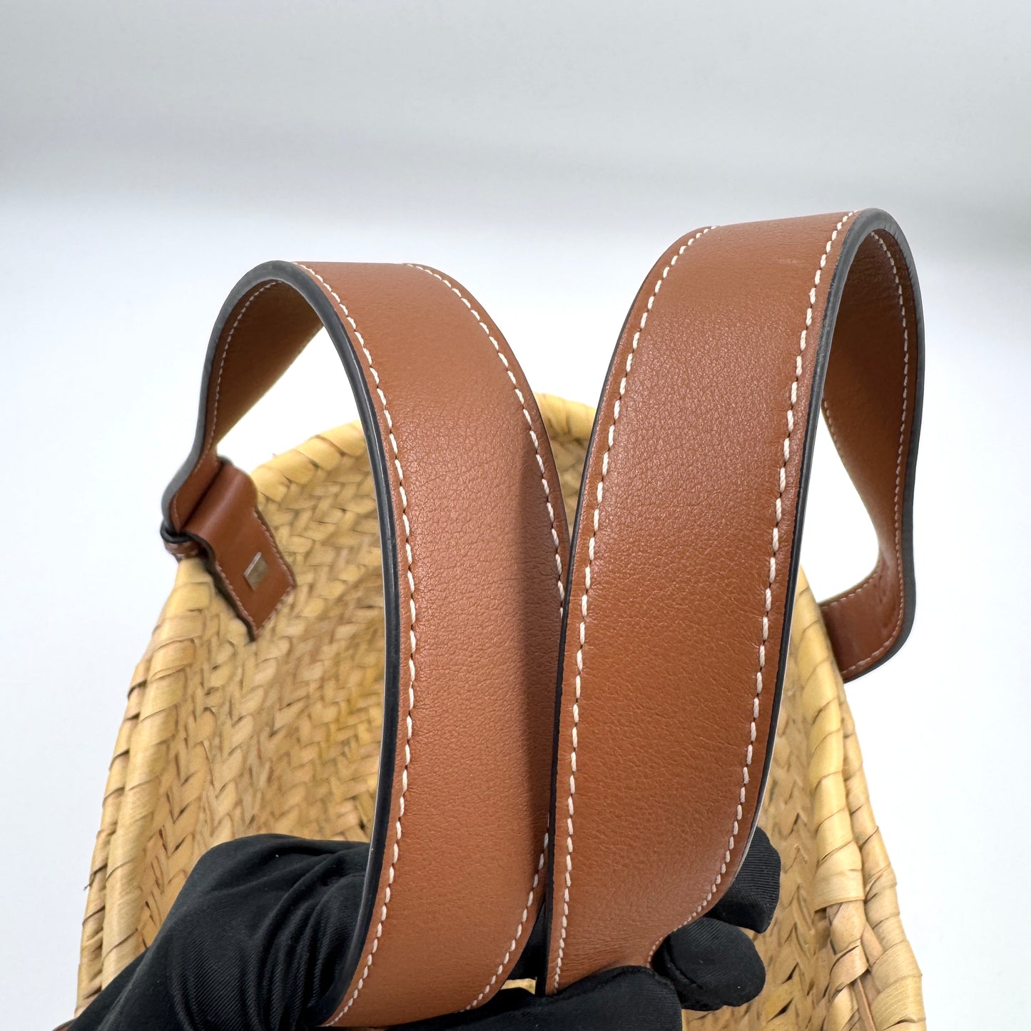 Loewe 草編沙灘包