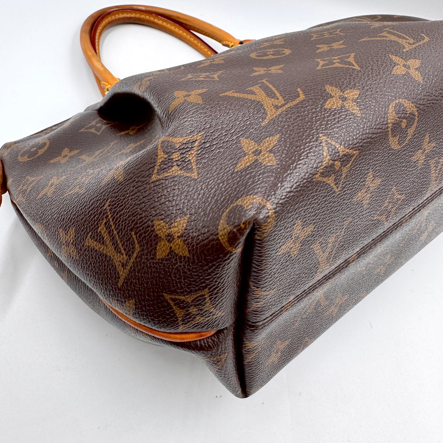 Louis Vuitton 經典老花餃子包