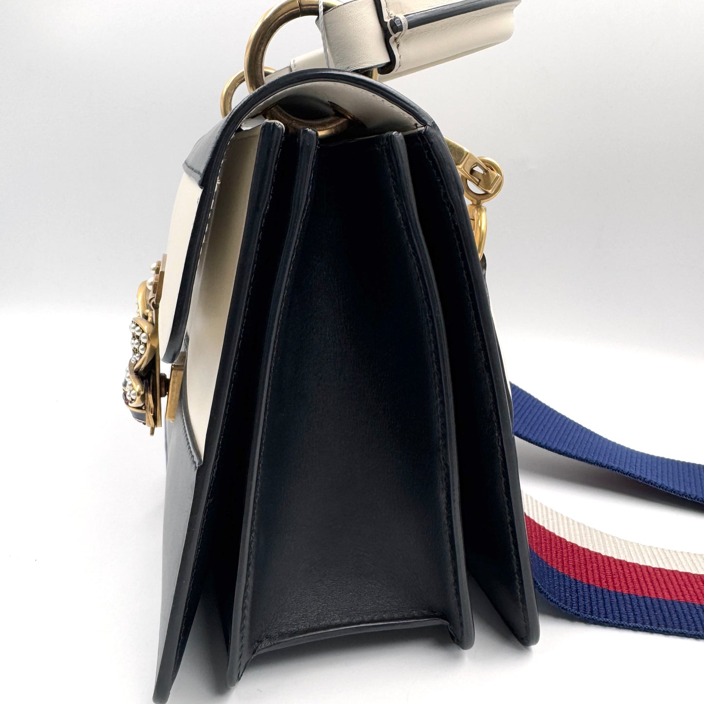 Gucci Margaret Queen Bee Shoulder Bag（皇后包）老花皇后蜜蜂包