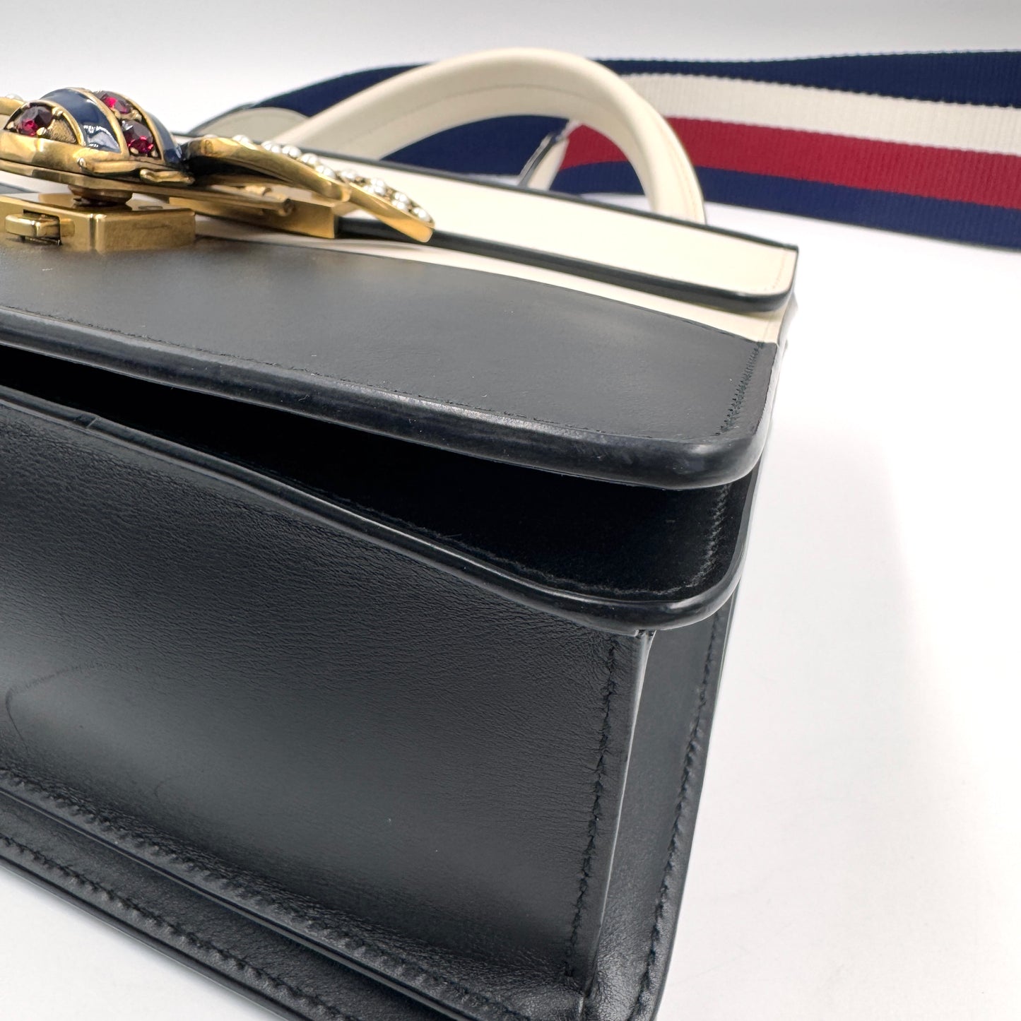 Gucci Margaret Queen Bee Shoulder Bag（皇后包）老花皇后蜜蜂包