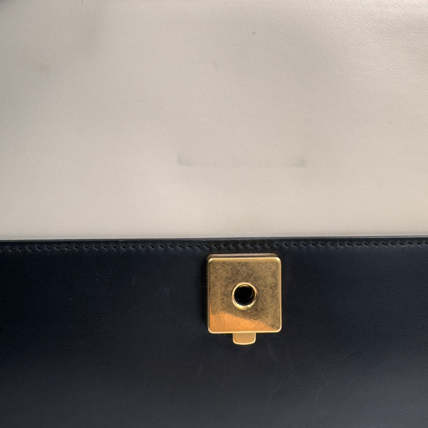 Gucci Margaret Queen Bee Shoulder Bag（皇后包）老花皇后蜜蜂包