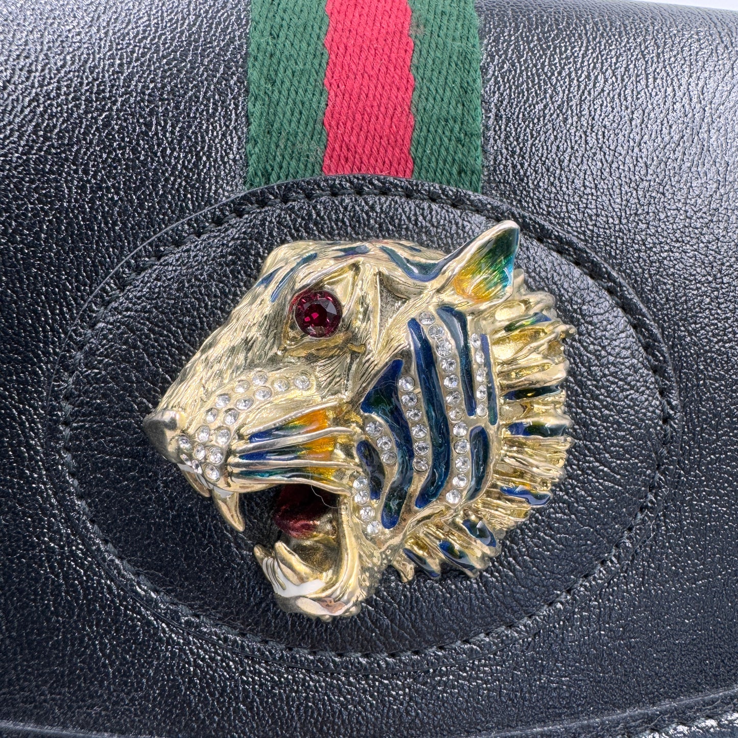 Gucci Rajah Tiger Head Bag（Rajah 虎頭包）水晶琺瑯虎頭裝飾