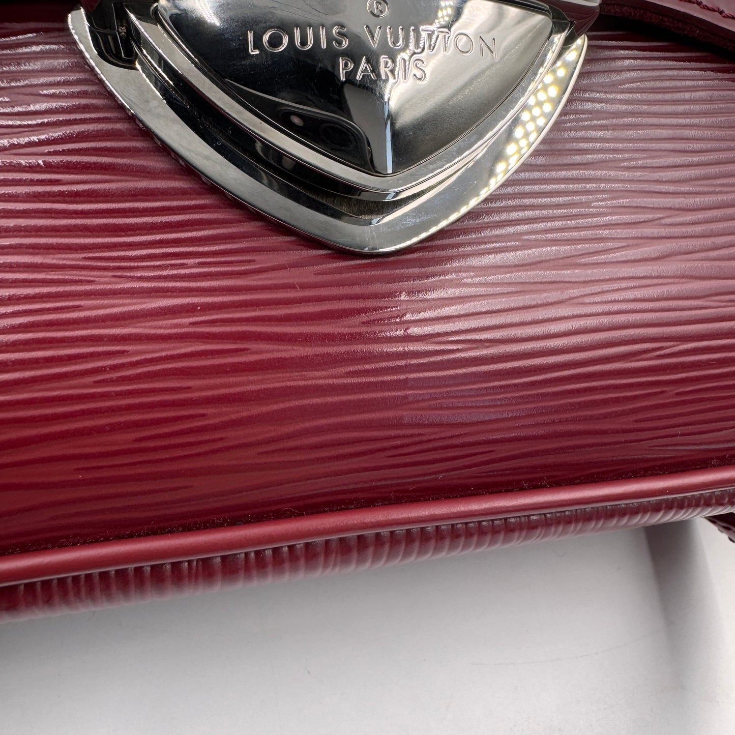 Louis Vuitton Epi Leather Shoulder Bag（腋下包）黑色水波紋