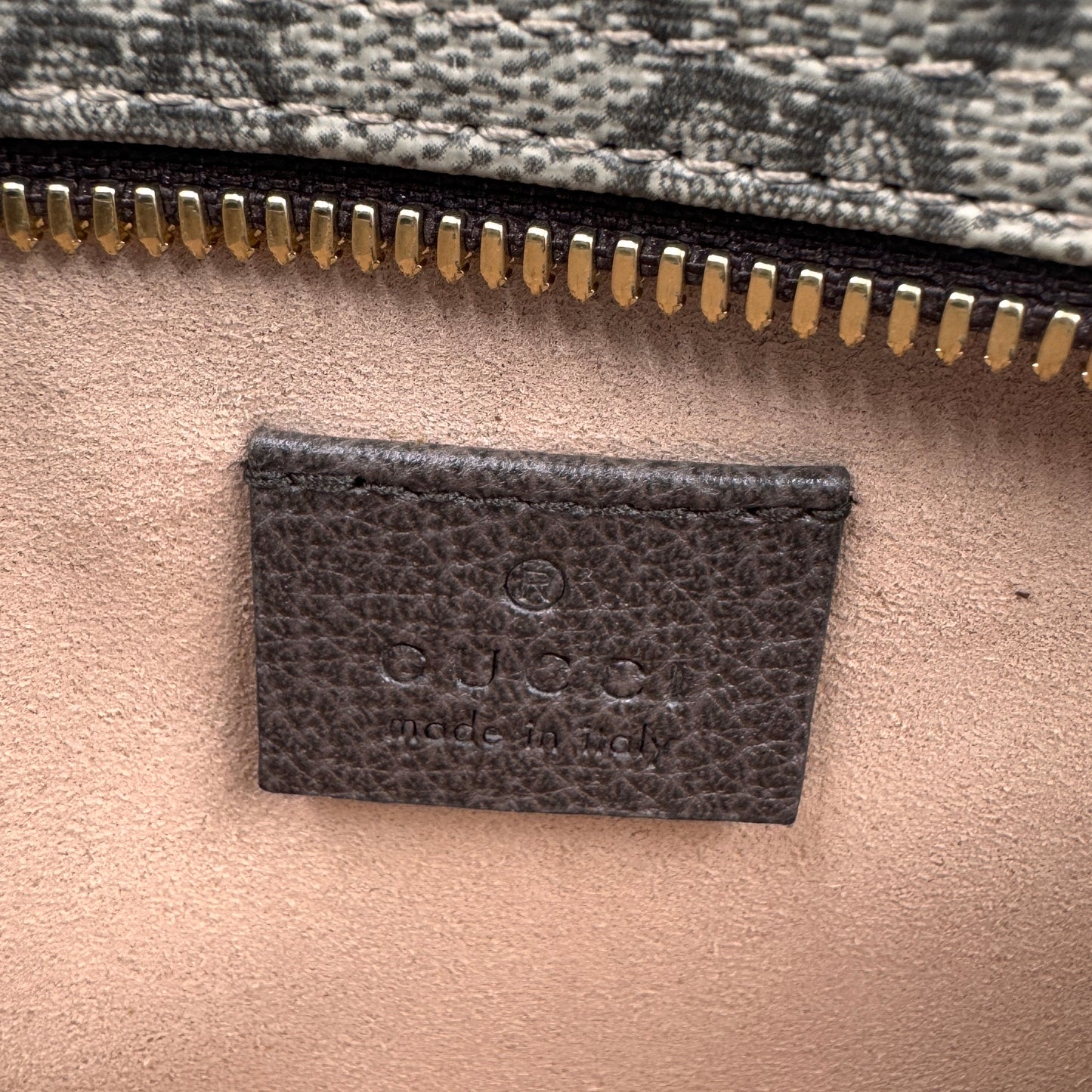 Gucci GG Supreme Pouch（手拿包）老花長形手拿包